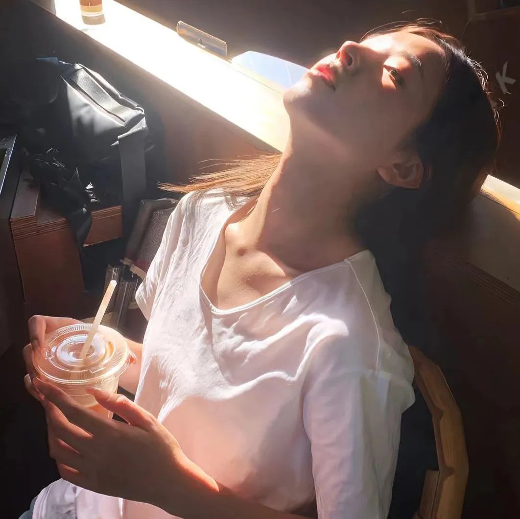 玉面情魔 在线观看
